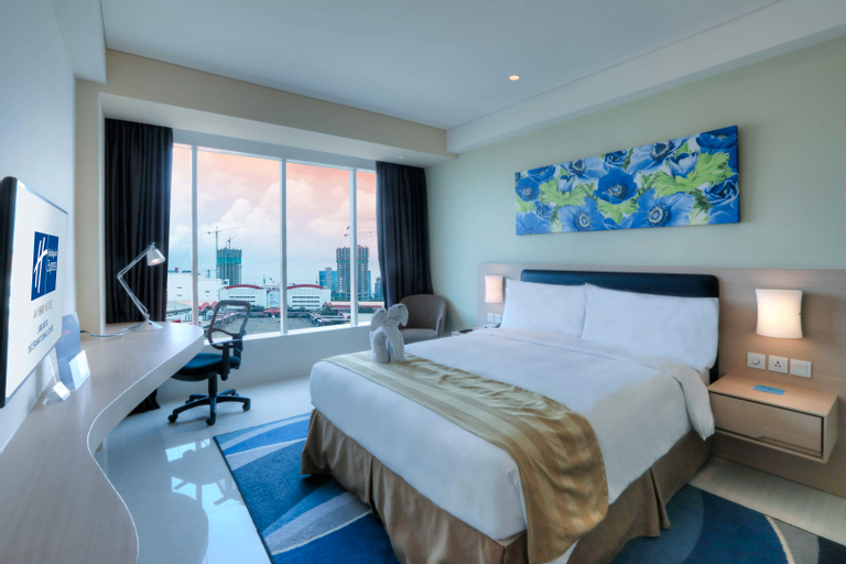 Holiday Inn Express Jakarta International Expo, North Jakarta