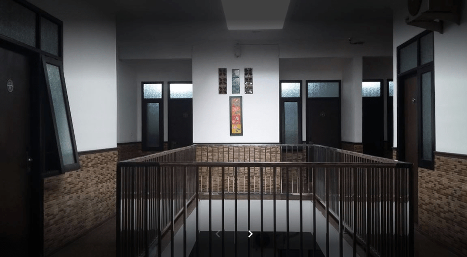 Public Area 11