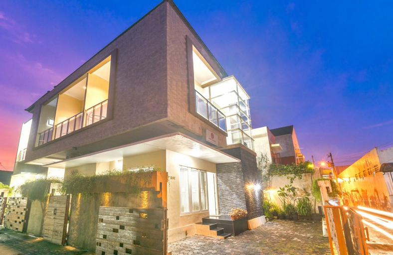 Exterior & Views 2, Modern Minimalist w/ Breakfast Near Malioboro, Yogyakarta
