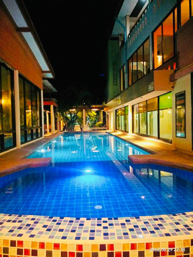 Front Beach Hotel, K. Sam Roi Yot