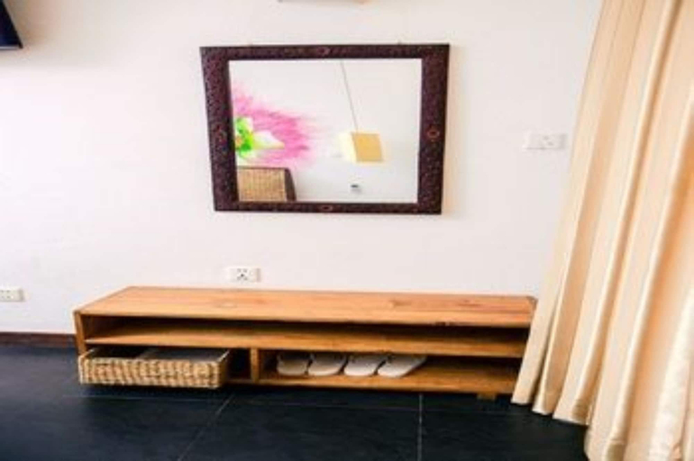 unknown 11