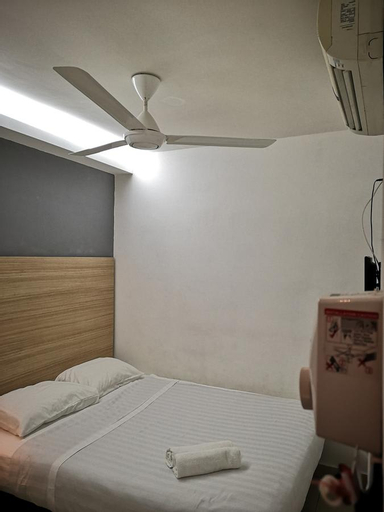 Dragon Door Hotel, Manjung