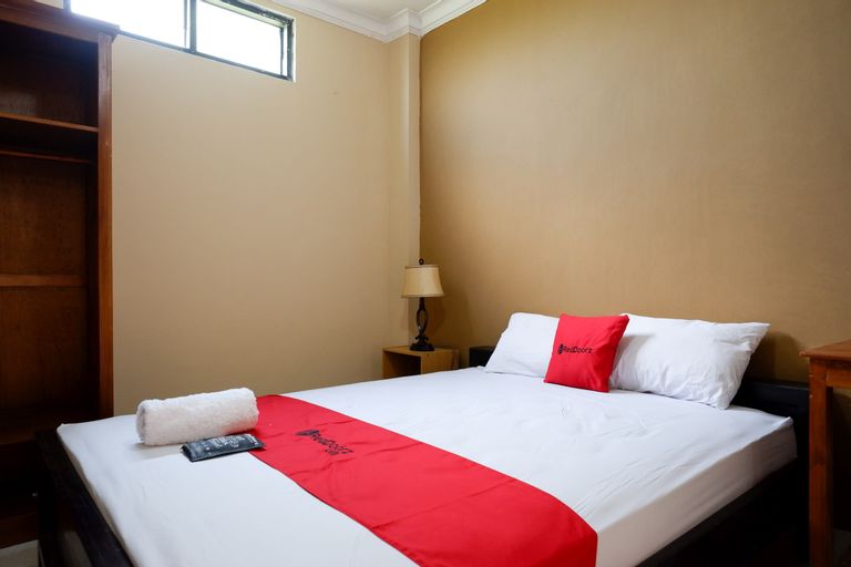 Bedroom 3, RedDoorz @ Telaga Mulya Hotel Wates, Kulon Progo