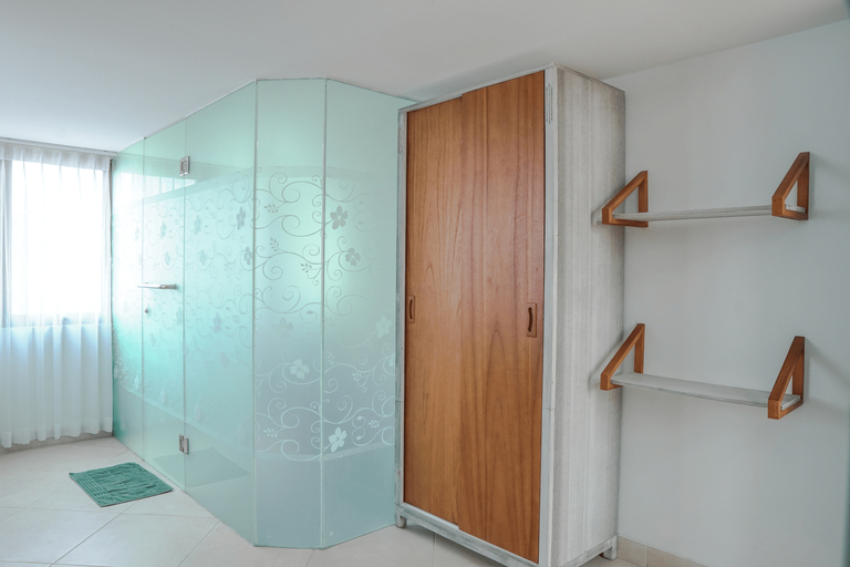 Urbanest Inn House Slipi, West Jakarta