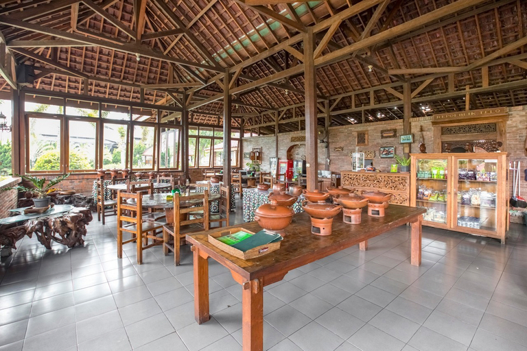 Food & Drinks 5, Reddoorz Plus @ Purwodadi, Pasuruan