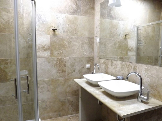 Bathroom 3, Apartment Franca Budva