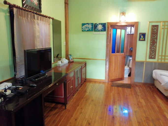 Others 3, Nang Phraya Resort, Phayuha Khiri