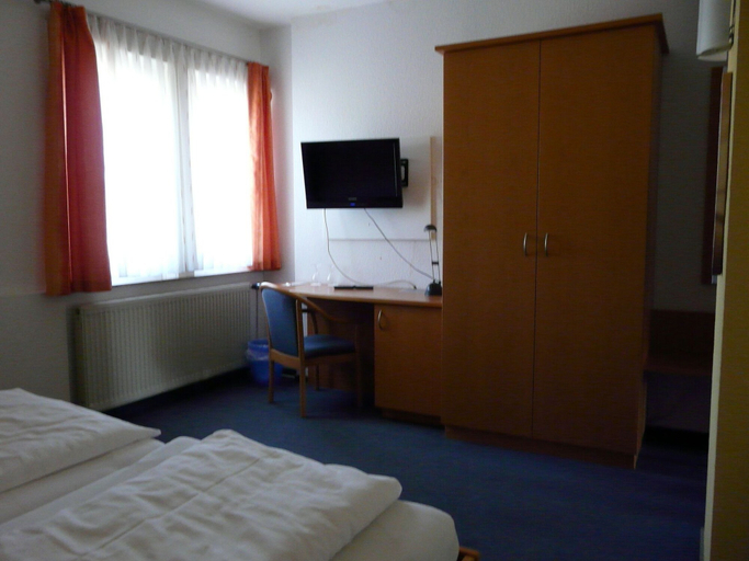 Bedroom 2, Hotel am Salzberg, Hersfeld-Rotenburg