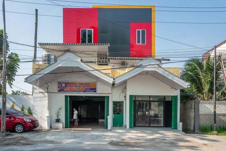 RedDoorz near Manhattan Times Square Medan 2, Medan