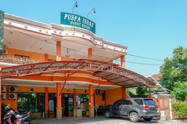 Puspa Indah Guesthouse RedPartner (temporarily closed), Semarang