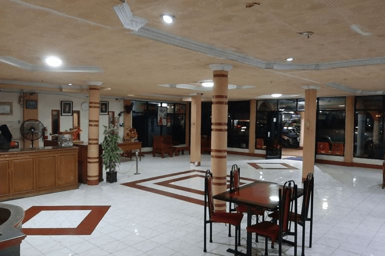 OYO 3272 Afiat Hotel, Maros
