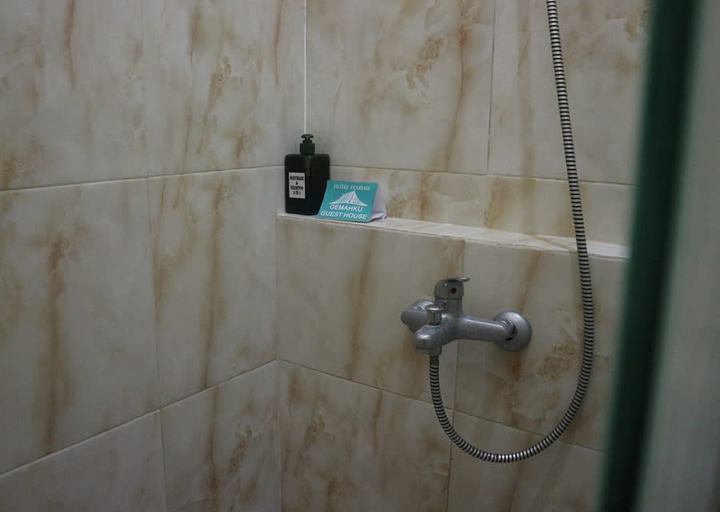 Bathroom 4, Oemahku Guest House Syariah, Kendal
