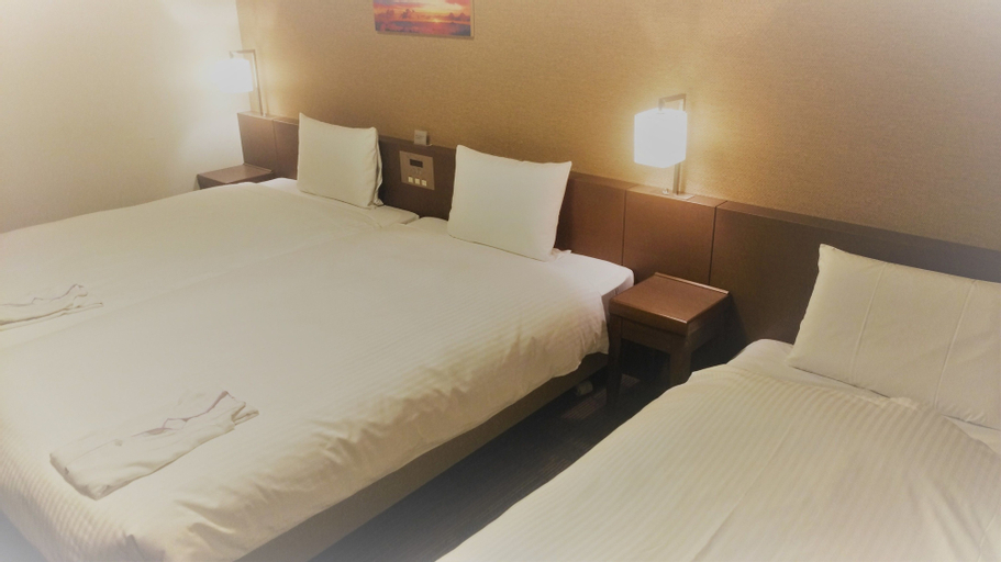 Bedroom 8