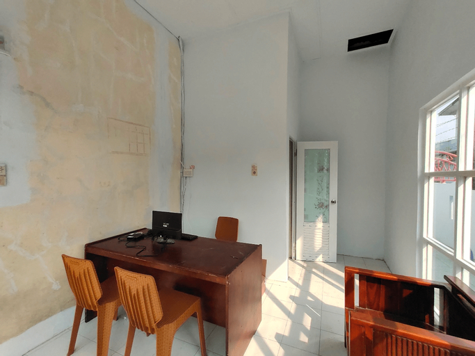 OYO 2940 Papakoel Guest House, Medan