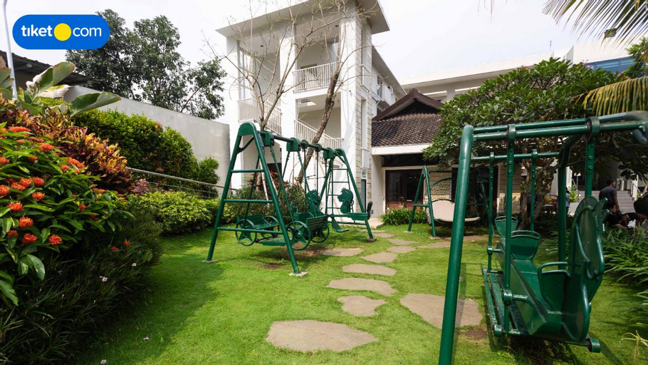Exterior & Views 22