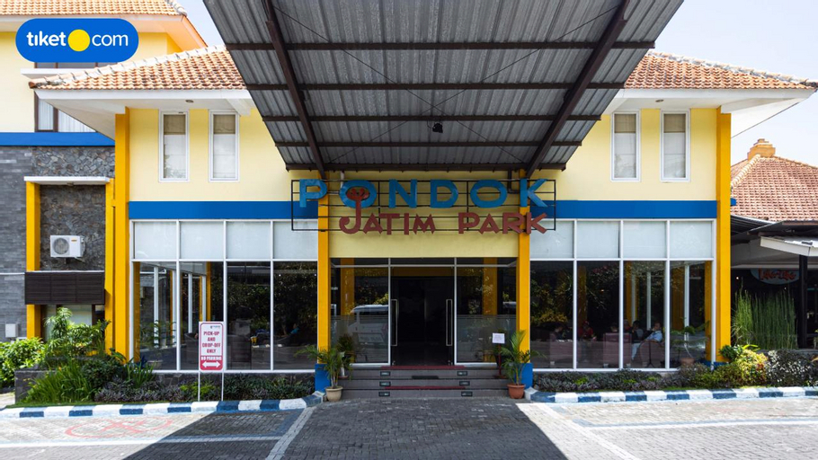 Public Area 9