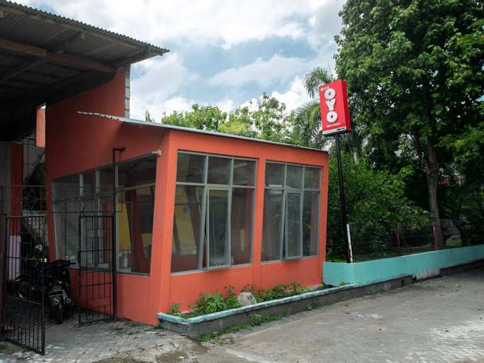 Exterior & Views 2, OYO 2415 Ibma Smart Syariah, Pasuruan