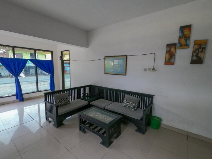 Pelangi Hotel Palu, Palu