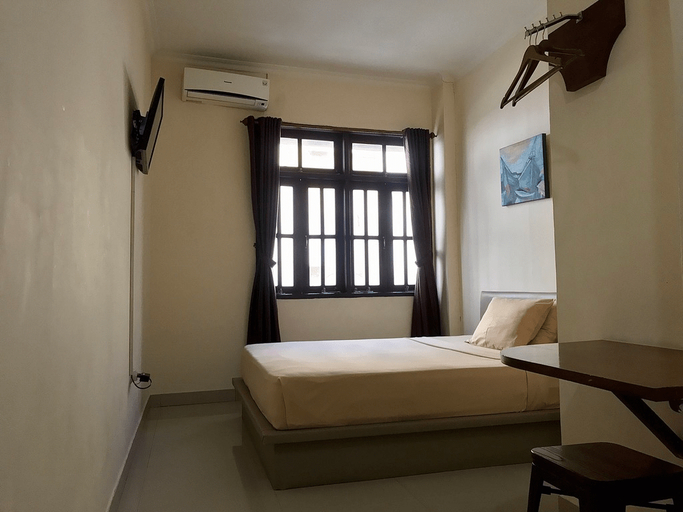Bedroom 4, Legenda Beril Hostel, Makassar
