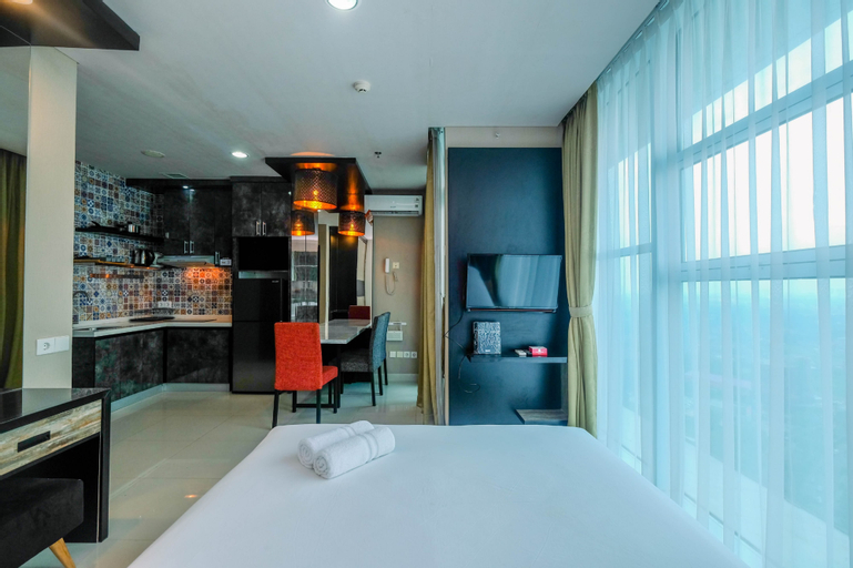 Cozy and Stylish Studio Apartment at Brooklyn Alam Sutera By Travelio, Tangerang Selatan