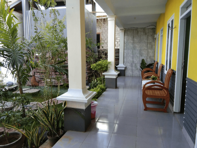 Hotel Athina Puncak, Bau-Bau