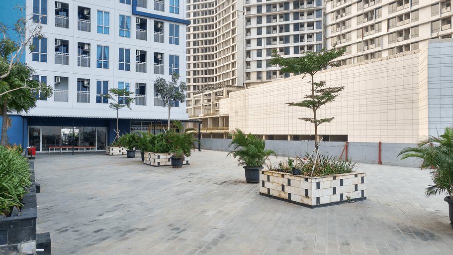 Exterior & Views 2, Homey and Relaxing Studio @ Grand Dhika City Apartment By Travelio, Bekasi