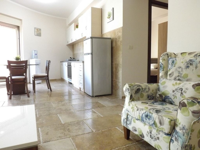 Others 5, Apartment Franca Budva