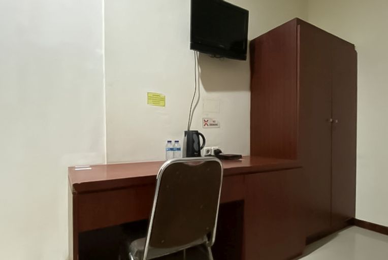 RedDoorz near Bukit Darmo Golf, Surabaya