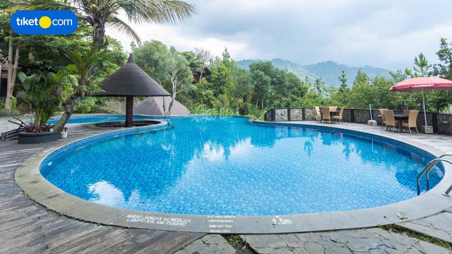 Jambuluwuk Convention Hall & Resort Batu, Malang