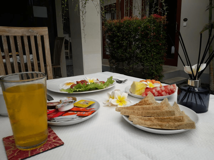 Food & Drinks 5, Valka Bali Seminyak, Badung