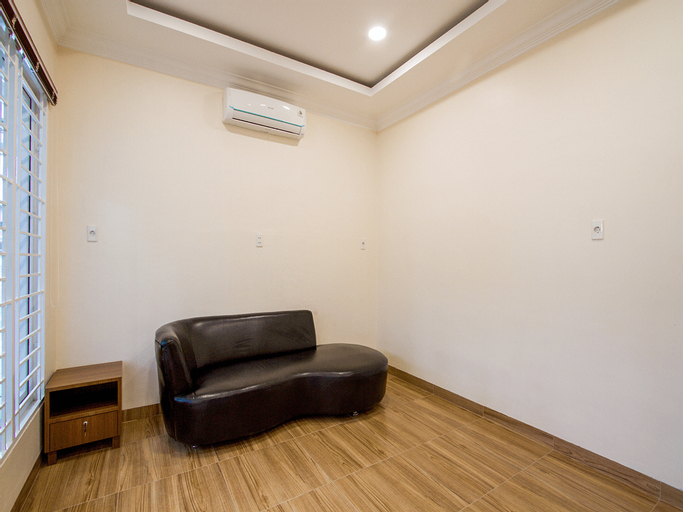OYO 3316 Adam Malik Guesthouse, Medan
