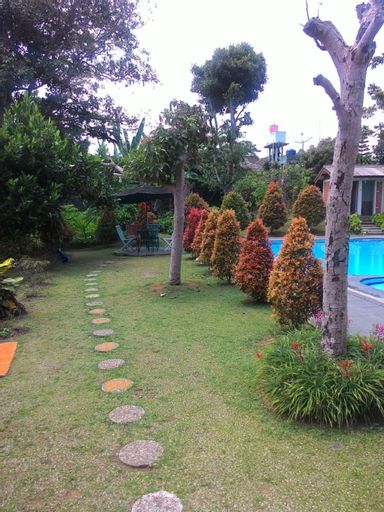 Villa Orange by Kan-El, Bogor