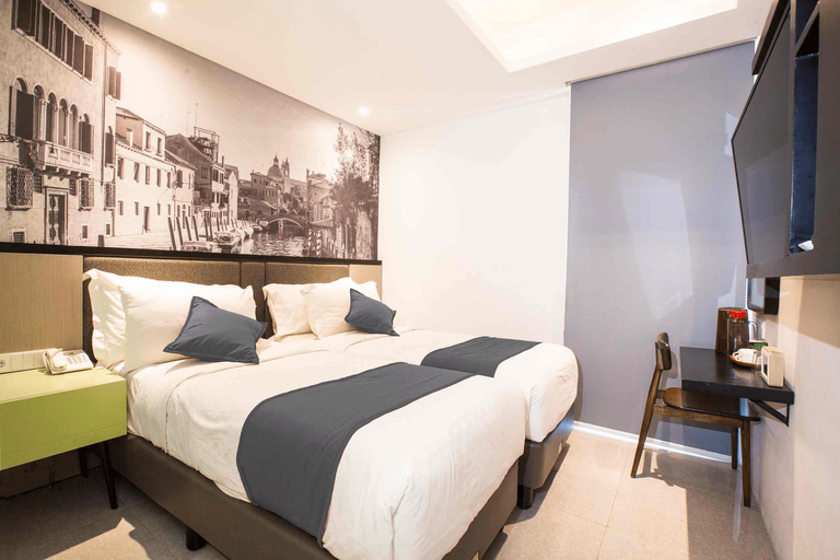 Bedroom 4, The Life Styles Hotel City Center Surabaya, Surabaya