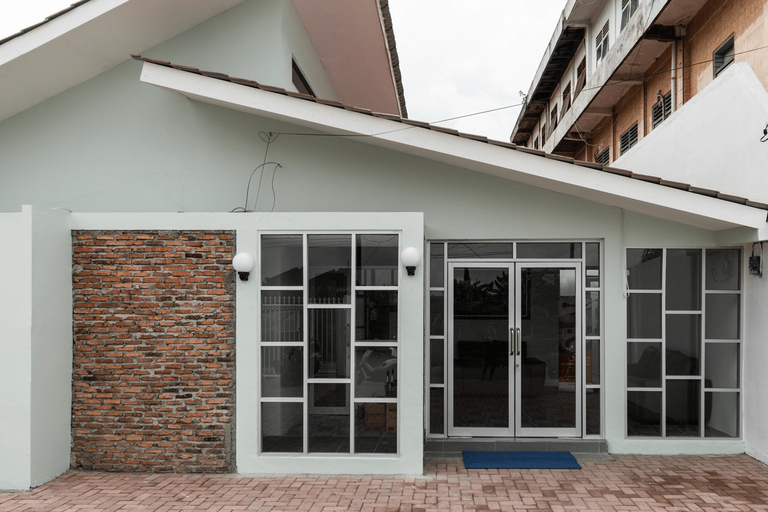 Others 5, RedDoorz Plus near RS USU Medan 2, Medan