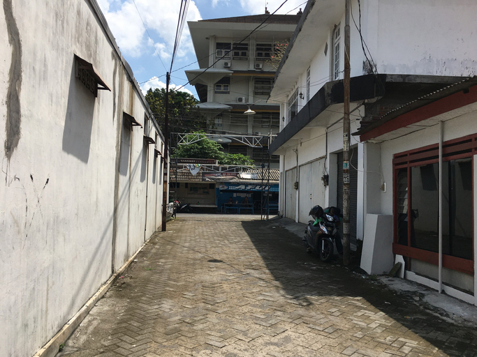 Exterior & Views 2, Tambak Bayan Guesthouse, Sleman