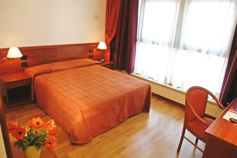 Bedroom 3, Muraless Art Hotel, WorldHotels Crafted, Verona