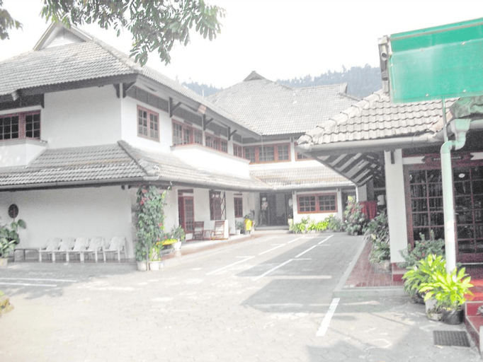 Hotel Komajaya Komaratih, Karanganyar