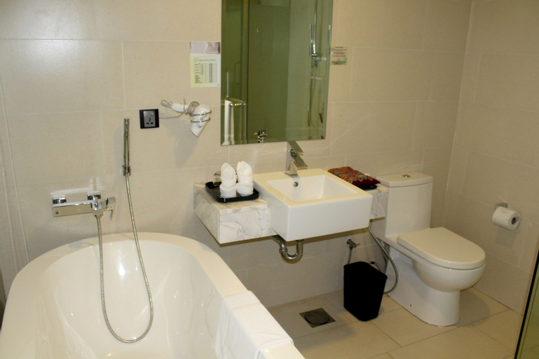 Bathroom 19
