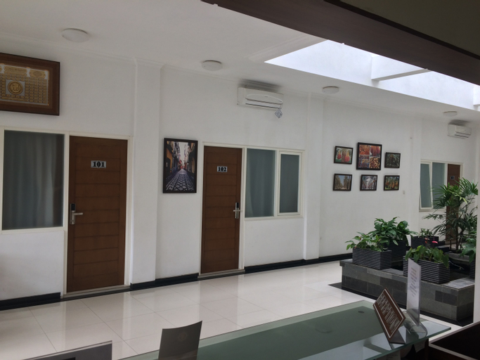 Granada Syariah Guest House, Malang