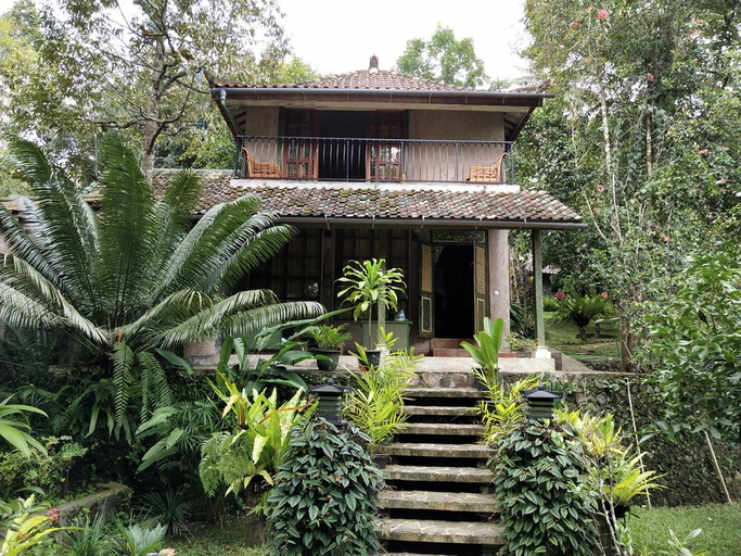 Exterior & Views 2, Mi Casa Ijen Guest House, Banyuwangi