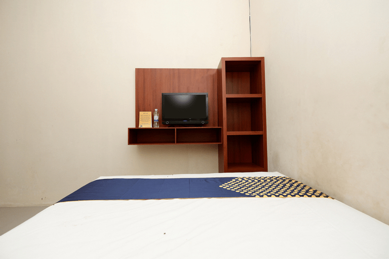 SPOT ON 2027 Putri Guest House Syariah, Brebes
