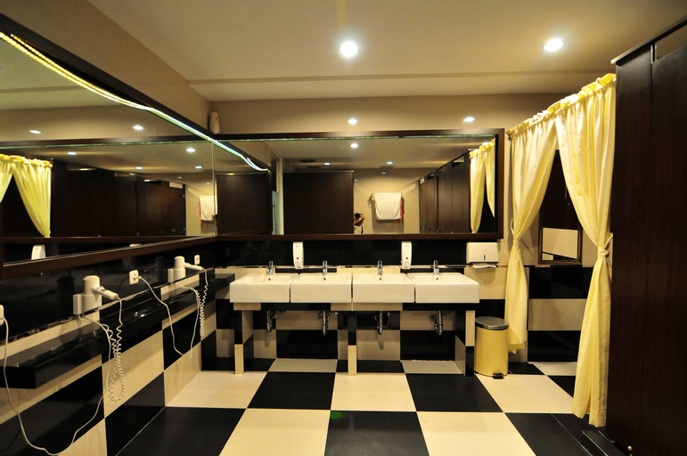 Capsule Hotel Jakarta, Central Jakarta