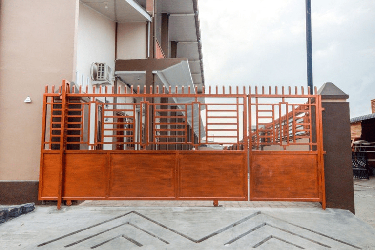 Exterior & Views 2, OYO 3048 Riahna Residence, Medan