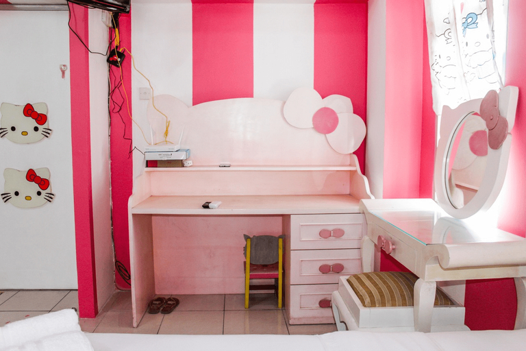 Spacious Studio Hello Kitty Theme at Green Bay Apartment By Travelio, North Jakarta