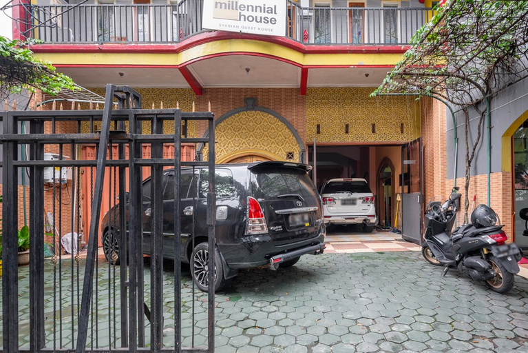 Exterior & Views 2, RedDoorz Syariah @ Danau Kerinci Sawojajar, Malang