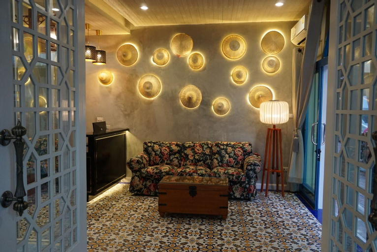 Public Area 3, Mangkon Hostel, Khlong San
