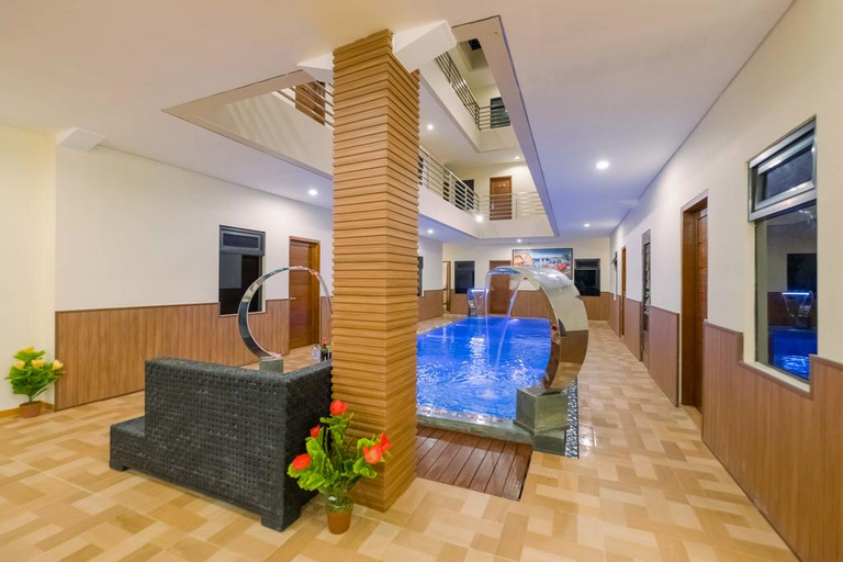 Exterior & Views 2, Caroline Hostel, Badung