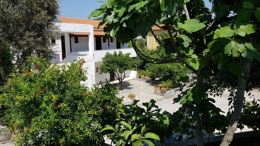 Exterior & Views 2, Troulos Hill Kirimis Studio, Thessaly