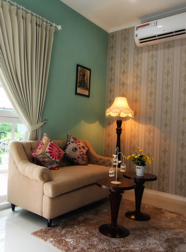 Omah Madam Bed and Breakfast, Semarang