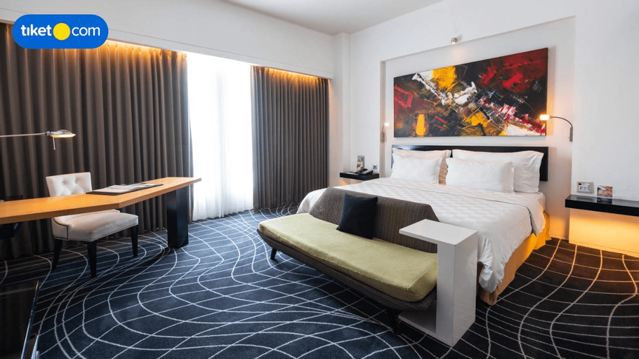 TS Suites Surabaya, Surabaya